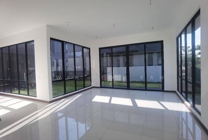 Bungalow House for Sale in Telok Panglima Garang (Selangor) - Kewin Poon Kah Wei - Living Room - PropertyGuru.com.my