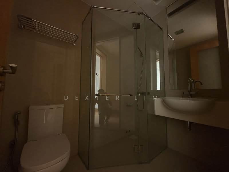 Kondominium untuk Dijual di Brunsfield EmbassyView - Dexter Lim - Bathroom - PropertyGuru.com.my