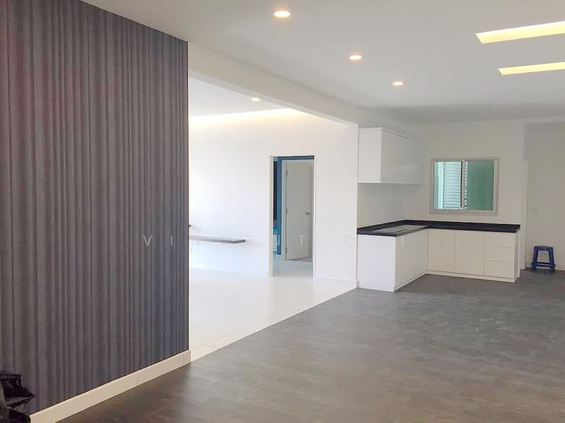 Kondominium untuk Dijual di Elit Heights @ Bayan City - Vincent Ooi - Kitchen - PropertyGuru.com.my