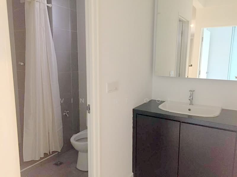 Kondominium untuk Dijual di Elit Heights @ Bayan City - Vincent Ooi - Bathroom - PropertyGuru.com.my