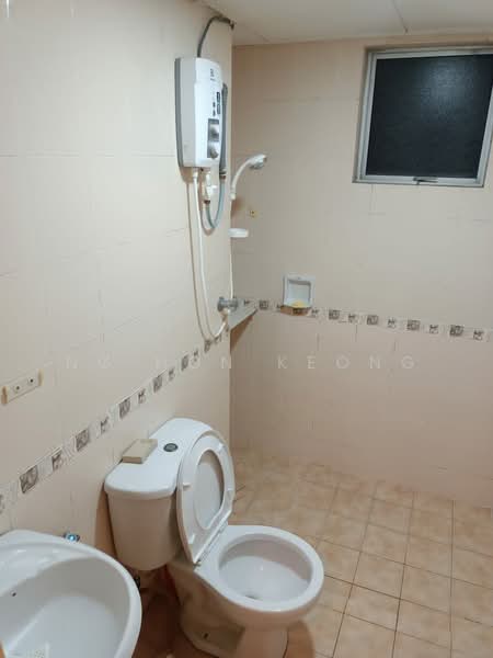 Condominium for Sale at Casa Puteri Condominium - Ng Hon Keong - Bathroom - PropertyGuru.com.my
