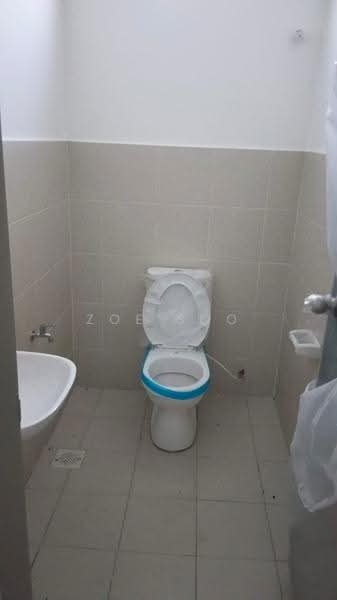Shop for Rent in Taman Puncak Tropicana (Pekan Nenas) - Zoe Soo - Bathroom - PropertyGuru.com.my
