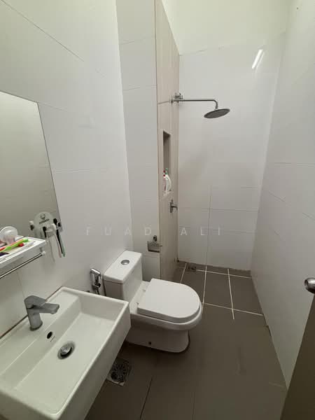 Terraced House for Rent in Cyberjaya (Selangor) - Fuad Ali - Bathroom - PropertyGuru.com.my
