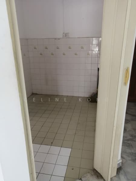 Condominium for Sale at Gemilang Indah - Celine Kong - Kitchen - PropertyGuru.com.my