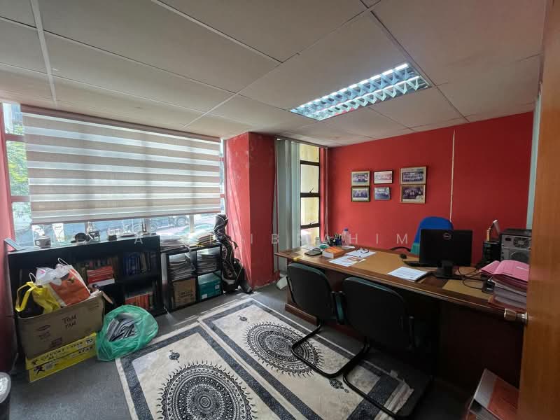 Kedai / Pejabat untuk Dijual di Seksyen 10 Wangsa Maju (Wangsa Maju) - Azli Ibrahim - Study - PropertyGuru.com.my