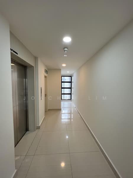 Kondominium untuk Dijual di Seri Riana Residence - Joachim Lim - Corridor - PropertyGuru.com.my