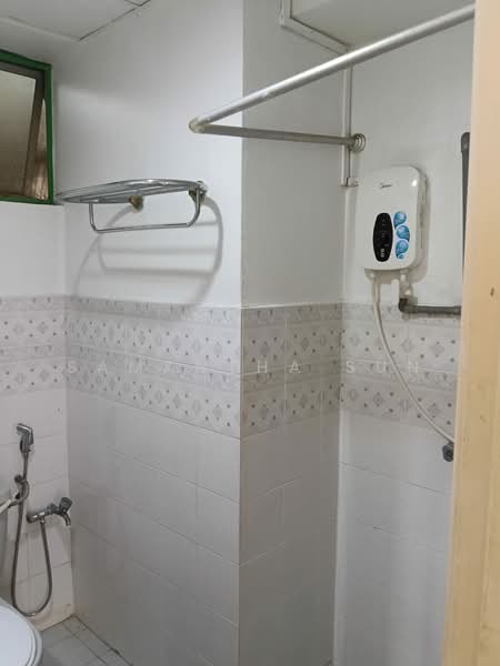 Condominium for Sale at Kelana Puteri - Samantha Sun - Bathroom - PropertyGuru.com.my