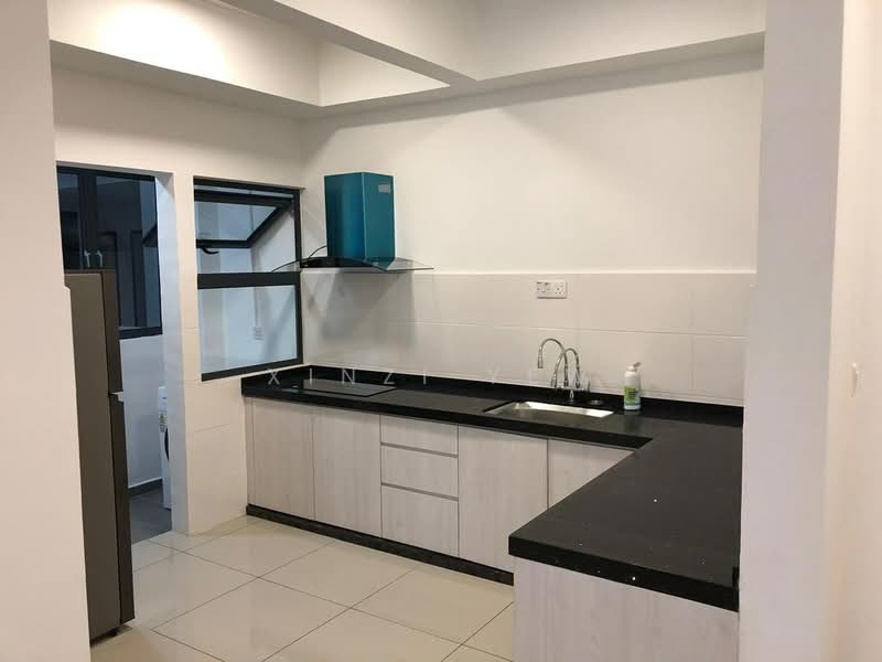 Kondominium untuk Dijual di Suria Residence - Xinzi Yew - Kitchen - PropertyGuru.com.my