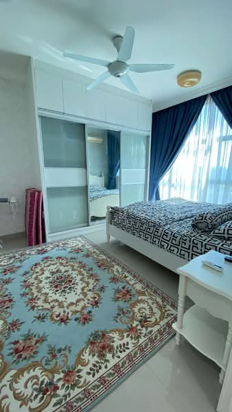 Service Residence for Sale at Vista Alam Serviced Apartment - Niez Mohd Ali - Bedroom - PropertyGuru.com.my