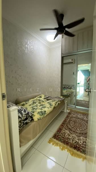 Service Residence for Sale at Vista Alam Serviced Apartment - Niez Mohd Ali - Bedroom - PropertyGuru.com.my