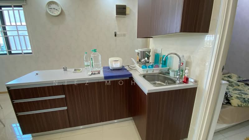 Service Residence for Sale at Vista Alam Serviced Apartment - Niez Mohd Ali - Kitchen - PropertyGuru.com.my