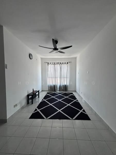 Servis Apartment untuk Disewa di Residensi Taman Pelangi Indah - Hong Charng Lee - Living Room - PropertyGuru.com.my