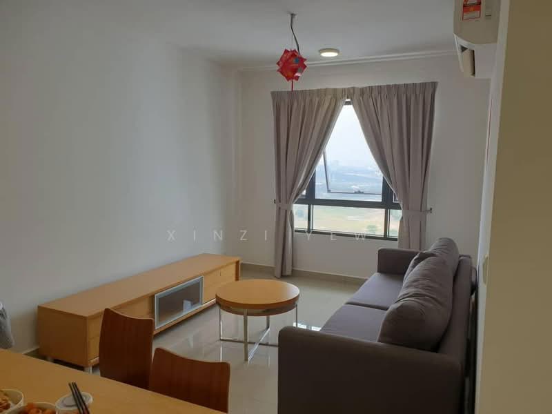 Servis Apartment untuk Dijual di Solstice @ Pan'gaea - Xinzi Yew - Living Room - PropertyGuru.com.my