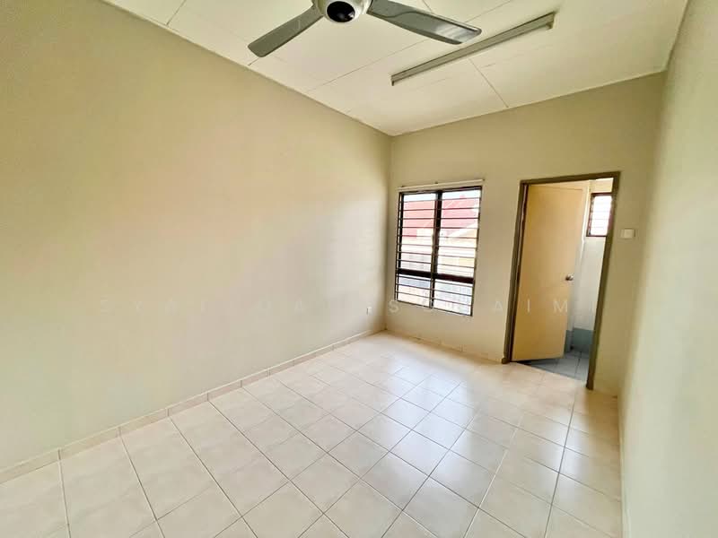 Semi-Detached House for Sale in Sungai Buloh (Selangor) - Syafiqah Sohaimi - PropertyGuru.com.my