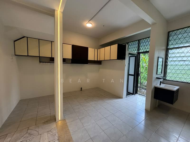 2.5-storey Terraced House for Sale in Tanjung Tokong (Penang) - Bear Tan - Kitchen - PropertyGuru.com.my
