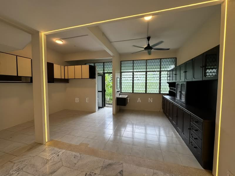 2.5-storey Terraced House for Sale in Tanjung Tokong (Penang) - Bear Tan - Kitchen - PropertyGuru.com.my