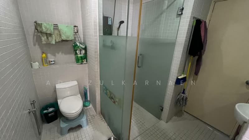 Condominium for Sale at 10 Semantan Suites - Adi Zulkarnaen - Bathroom - PropertyGuru.com.my