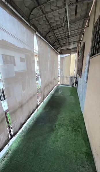 2-storey Terraced House for Rent in Bandar Teknologi Kajang (Kajang) - Maryam . - Balcony - PropertyGuru.com.my