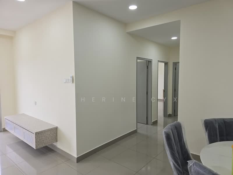 Service Residence for Sale at SkyLake Residence - Katherine Cyx - Corridor - PropertyGuru.com.my