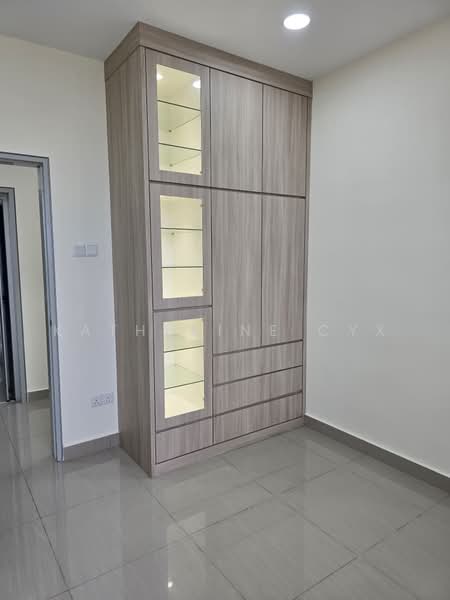 Service Residence for Sale at SkyLake Residence - Katherine Cyx - Interior - PropertyGuru.com.my