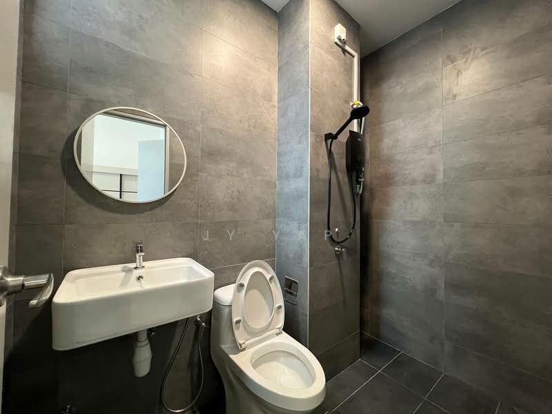 Kondominium untuk Disewa di Verando Residence - JY Yap - Bathroom - PropertyGuru.com.my