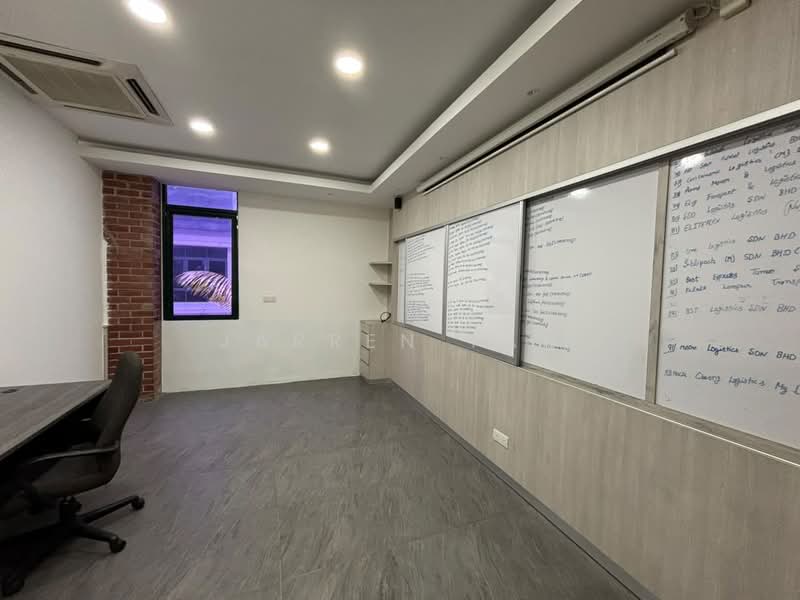 Office for Rent in Taman Puchong Prima (Puchong) - Jarren Tan - Interior - PropertyGuru.com.my