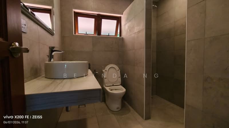 Rumah Banglo untuk Dijual di Seksyen 5 (Petaling Jaya) - Belinda Ng - Bathroom - PropertyGuru.com.my