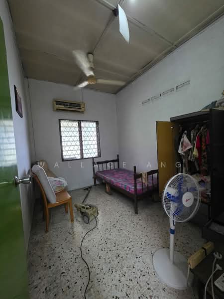 1-storey Terraced House for Sale in Taman Bahagia (Senai) - Wallace Ang - Bedroom - PropertyGuru.com.my