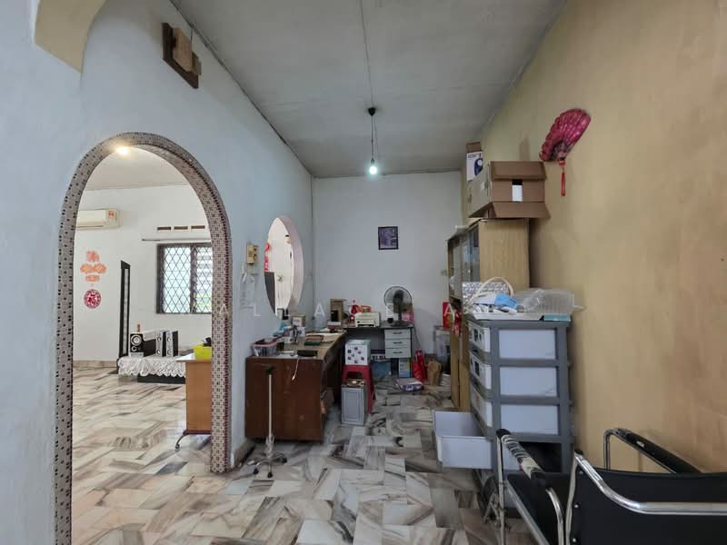 1-storey Terraced House for Sale in Taman Bahagia (Senai) - Wallace Ang - Interior - PropertyGuru.com.my