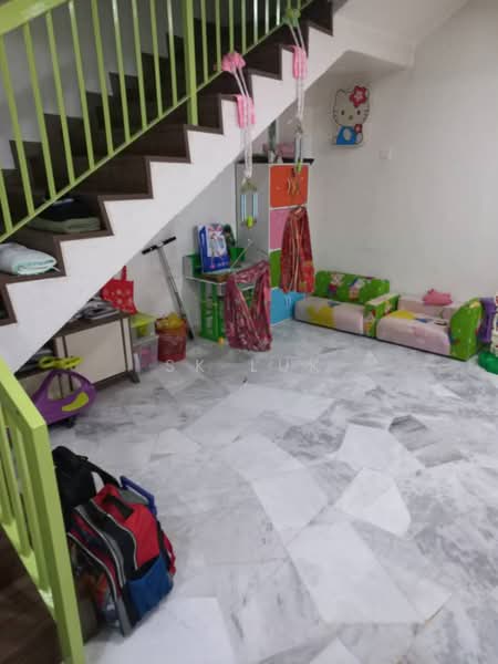 2-storey Terraced House for Sale in Taman Tun Perak (Rawang) - SK Luk - Living Room - PropertyGuru.com.my
