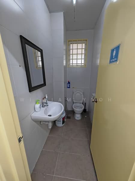 Pejabat untuk Disewa di Klang (Selangor) - William Yeoh - Bathroom - PropertyGuru.com.my