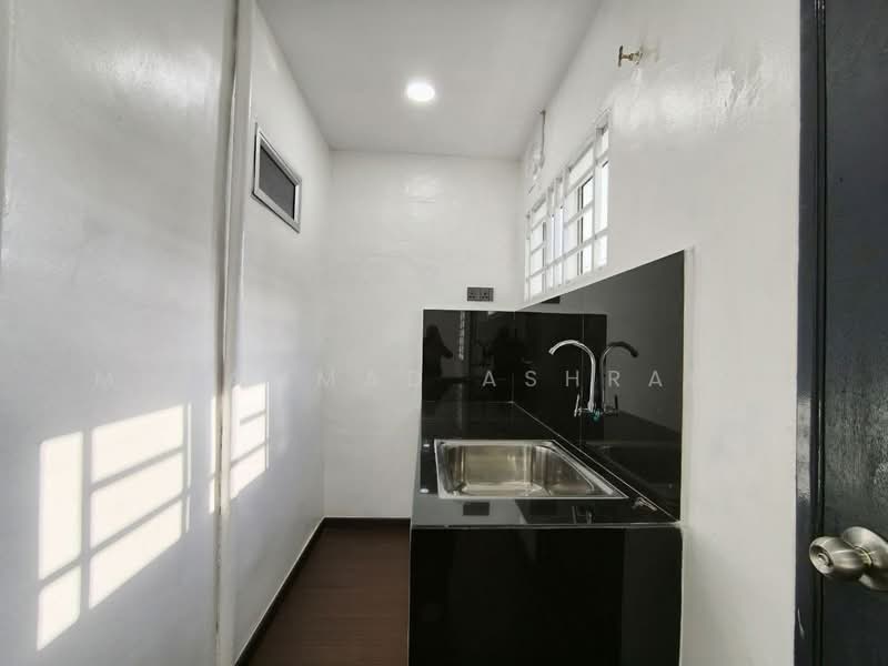 1-storey Terraced House for Sale in Taman Cengal Utama (Paroi) - Muhammad Ashraf . - Kitchen - PropertyGuru.com.my