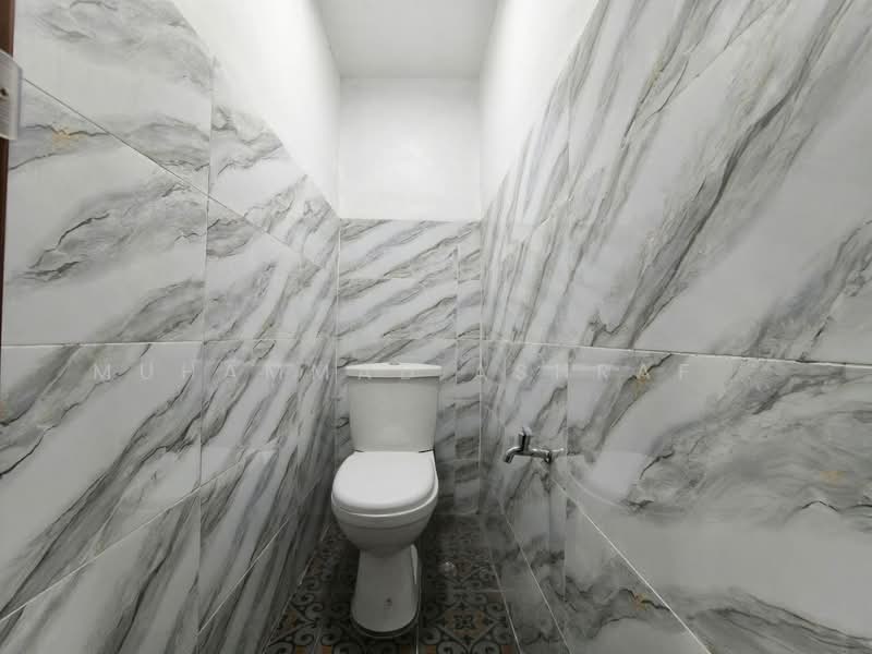1-storey Terraced House for Sale in Taman Cengal Utama (Paroi) - Muhammad Ashraf . - Bathroom - PropertyGuru.com.my