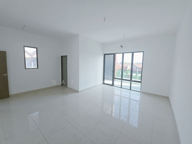 2-storey Terraced House for Sale in Kelebang (Ipoh) - Qazin Khoo - Living Room - PropertyGuru.com.my