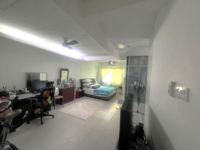 Rumah Teres untuk Dijual di Bandar Kinrara Seksyen 5 (Bandar Kinrara) - Henrick Tan - Bedroom - PropertyGuru.com.my
