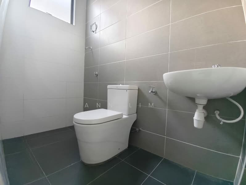 Rumah Berkembar untuk Dijual di Taman Ozana Impian (Bukit Katil) - Ann Lim - PropertyGuru.com.my