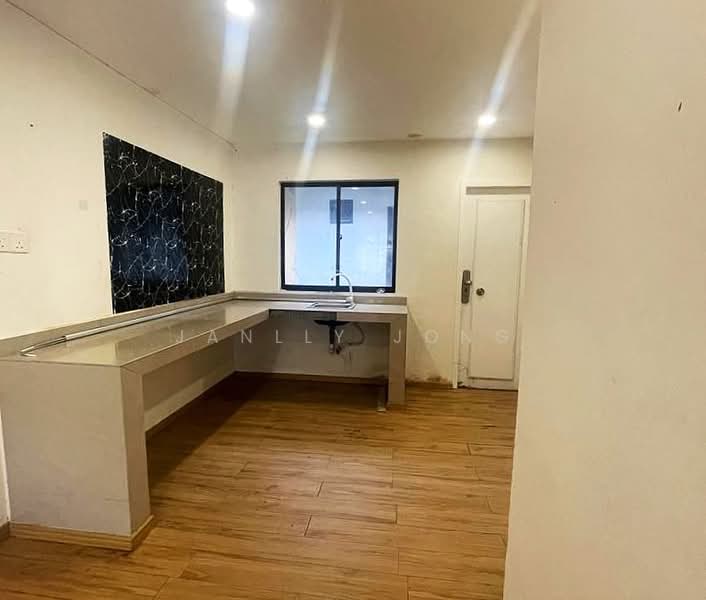 2-storey Terraced House for Sale in Nusantara Prima (Gelang Patah) - Janlly Jong - Kitchen - PropertyGuru.com.my