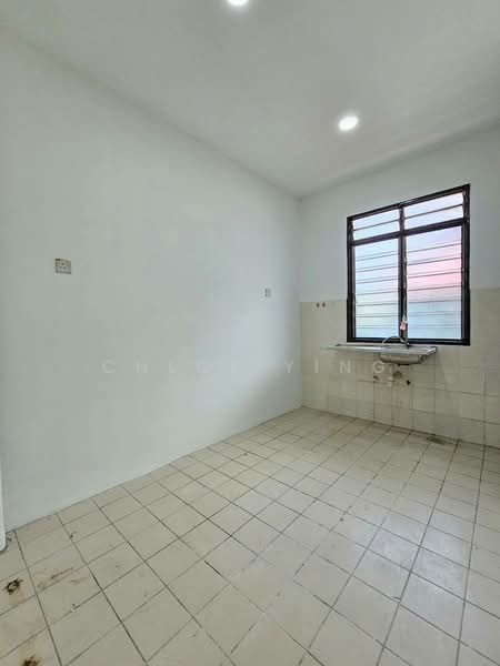 2-storey Terraced House for Sale in Taman Setia Indah (Tebrau) - Chloe Ying - Kitchen - PropertyGuru.com.my