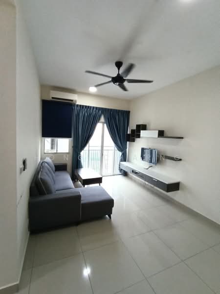 Service Residence for Rent at Meridin Bayvue @ Sierra Perdana - Hong Charng Lee - Living Room - PropertyGuru.com.my