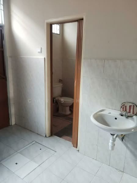 2-storey Terraced House for Rent in Sungai Bakap (Penang) - Chris Huah - Bathroom - PropertyGuru.com.my
