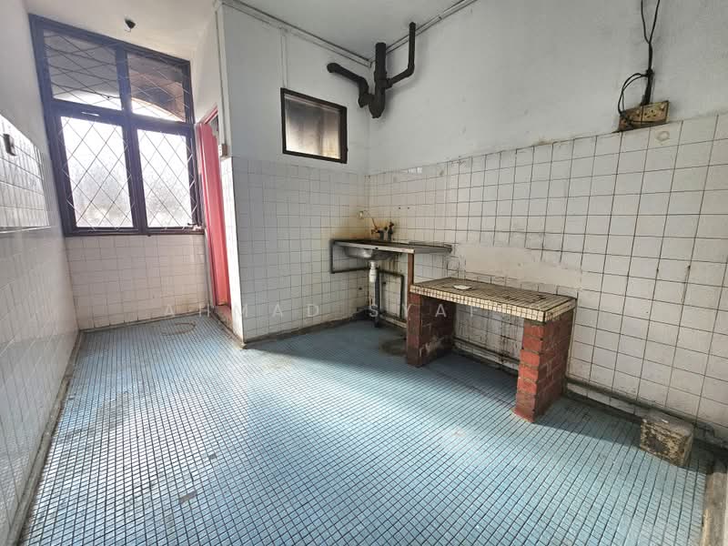 Flat for Sale at Flat PKNS Seksyen 8 - Ahmad Syafiq - PropertyGuru.com.my