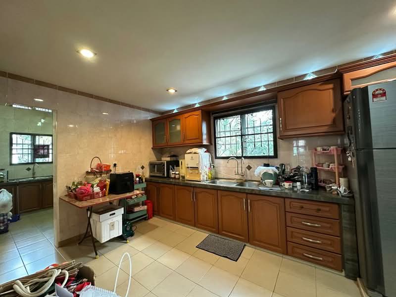 Terraced House for Sale in Bandar Botanic (Klang) - Elaine Teng - Kitchen - PropertyGuru.com.my