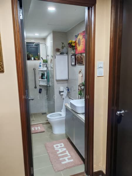 Service Residence for Sale at Saujana Residency - Hilson Chan - Bathroom - PropertyGuru.com.my