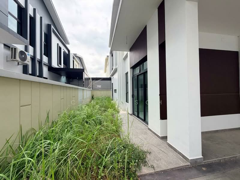 Cluster House for Sale in Johor Bahru (Johor) - Cindy Soh - Exterior - PropertyGuru.com.my