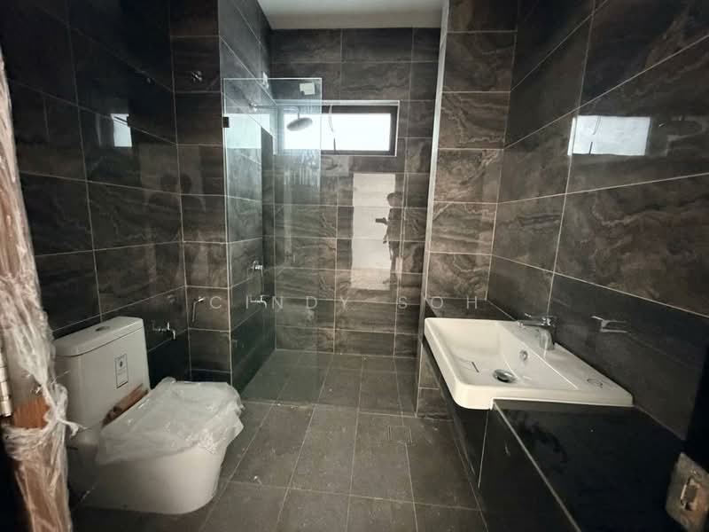 Cluster House for Sale in Johor Bahru (Johor) - Cindy Soh - Bathroom - PropertyGuru.com.my