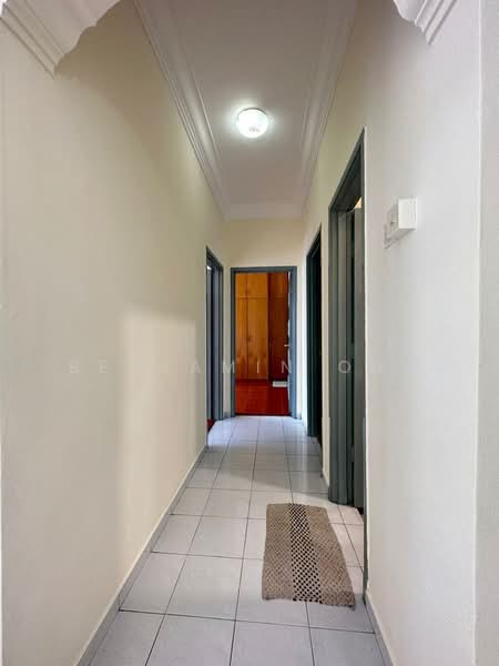 Pangsapuri untuk Dijual di Sri Kenari Apartment - Benjamin Ong - Corridor - PropertyGuru.com.my