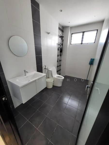 Bungalow for Sale in Sungai Siput (Perak) - Qazin Khoo - Bathroom - PropertyGuru.com.my