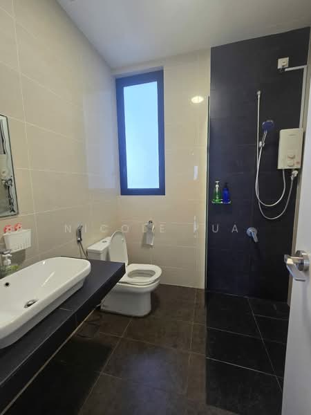 Pangsapuri untuk Dijual di Eco Nest @ Eco Botanic - Nicole Pua - Bathroom - PropertyGuru.com.my