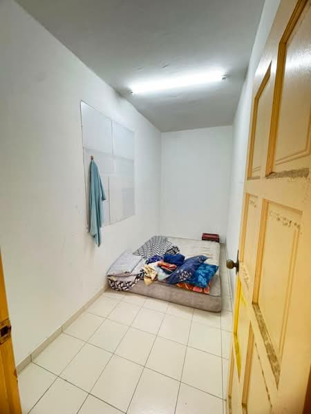Apartment for Rent at Villa Krystal @ Bandar Selesa Jaya - Nick Low - Bedroom - PropertyGuru.com.my