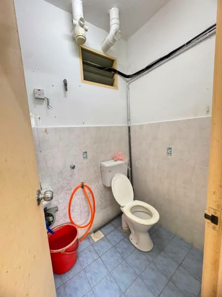 Apartment for Rent at Villa Krystal @ Bandar Selesa Jaya - Nick Low - Bathroom - PropertyGuru.com.my